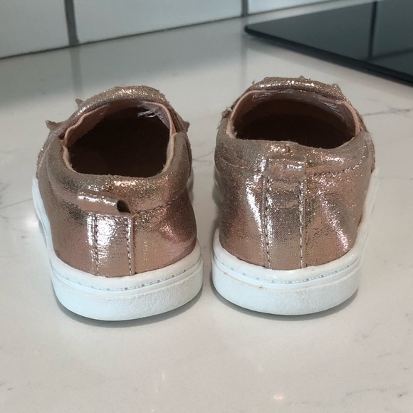Rose gold toddler slip on shoes - Picture 4 of 4